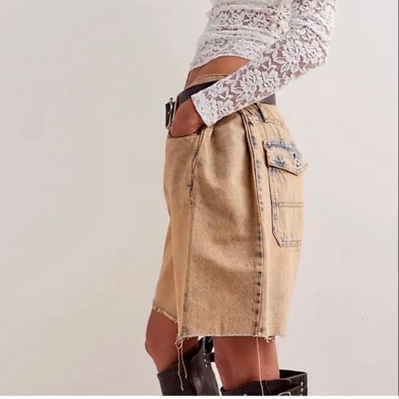 We The Free Boomerang High Rise Long Shorts - Picture 2 of 7